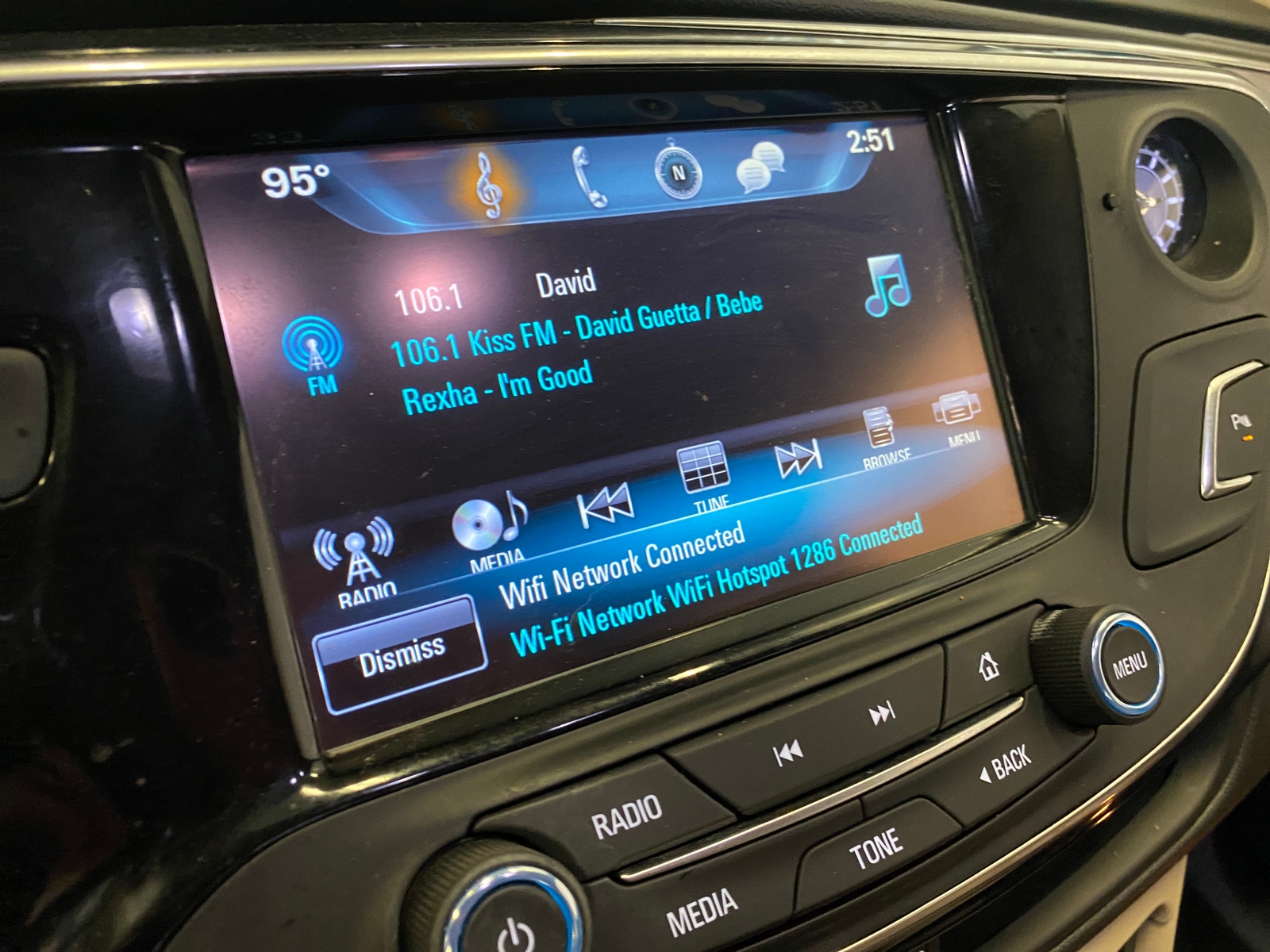 Thumbnail: 2017 Buick Envision - 3