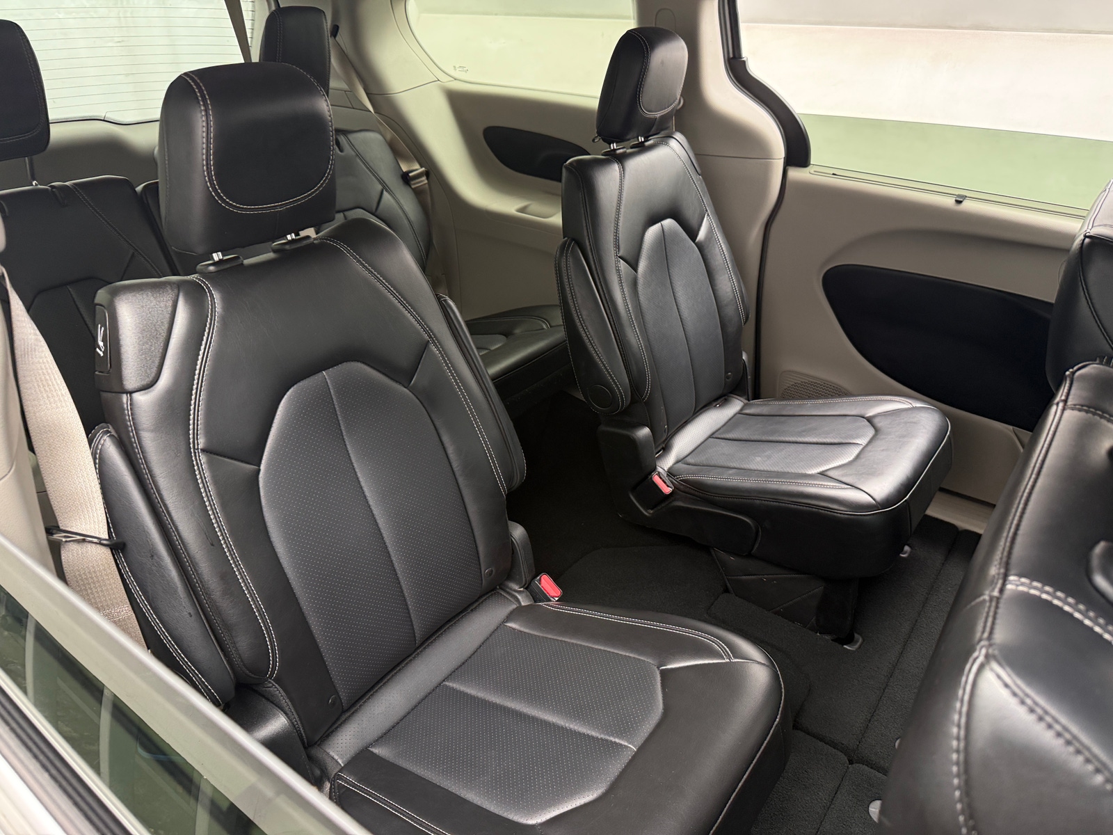 Thumbnail: 2024 Chrysler Pacifica - 5