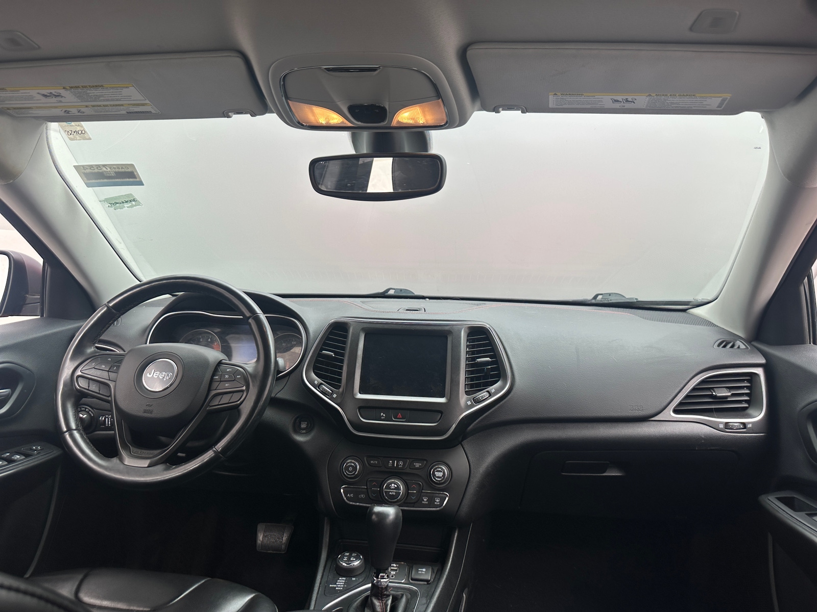 Thumbnail: 2019 Jeep Cherokee - 3