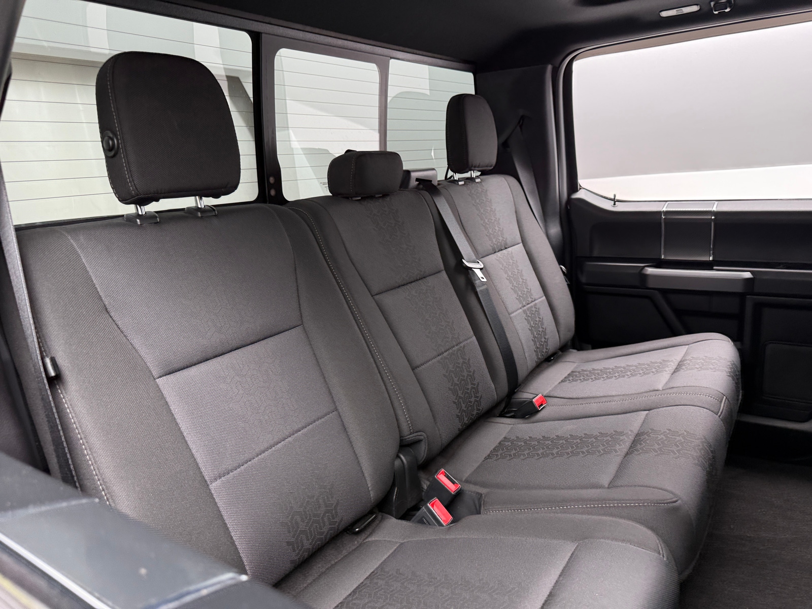 Thumbnail: 2018 Ford Econoline - 6