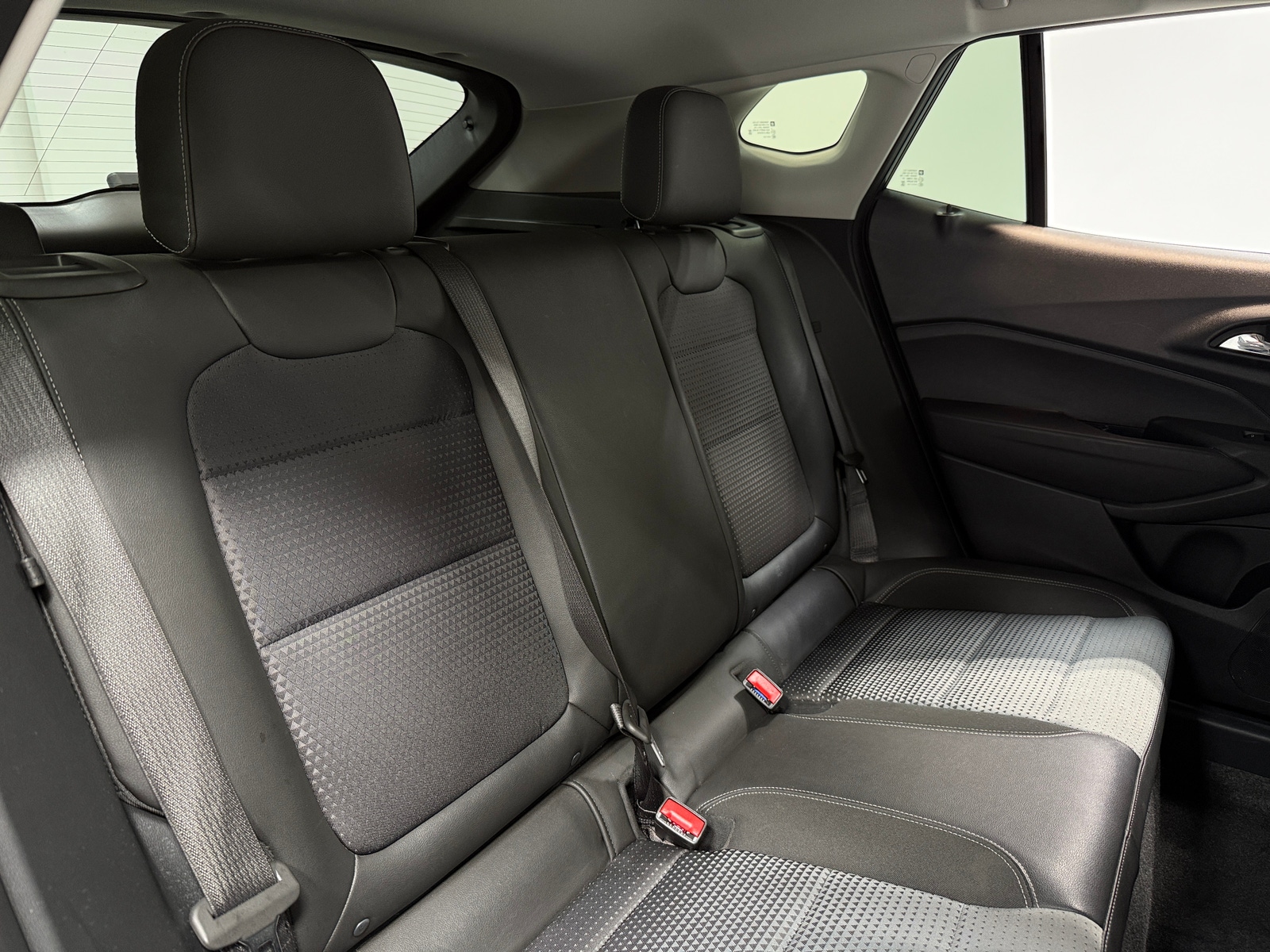 Thumbnail: 2025 Chevrolet Trax - 5