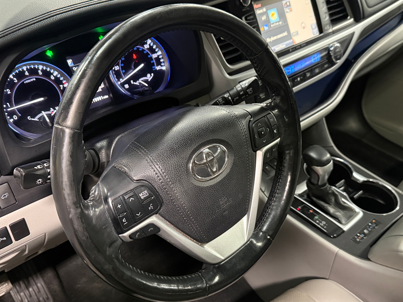 Thumbnail: 2018 Toyota Highlander - 4