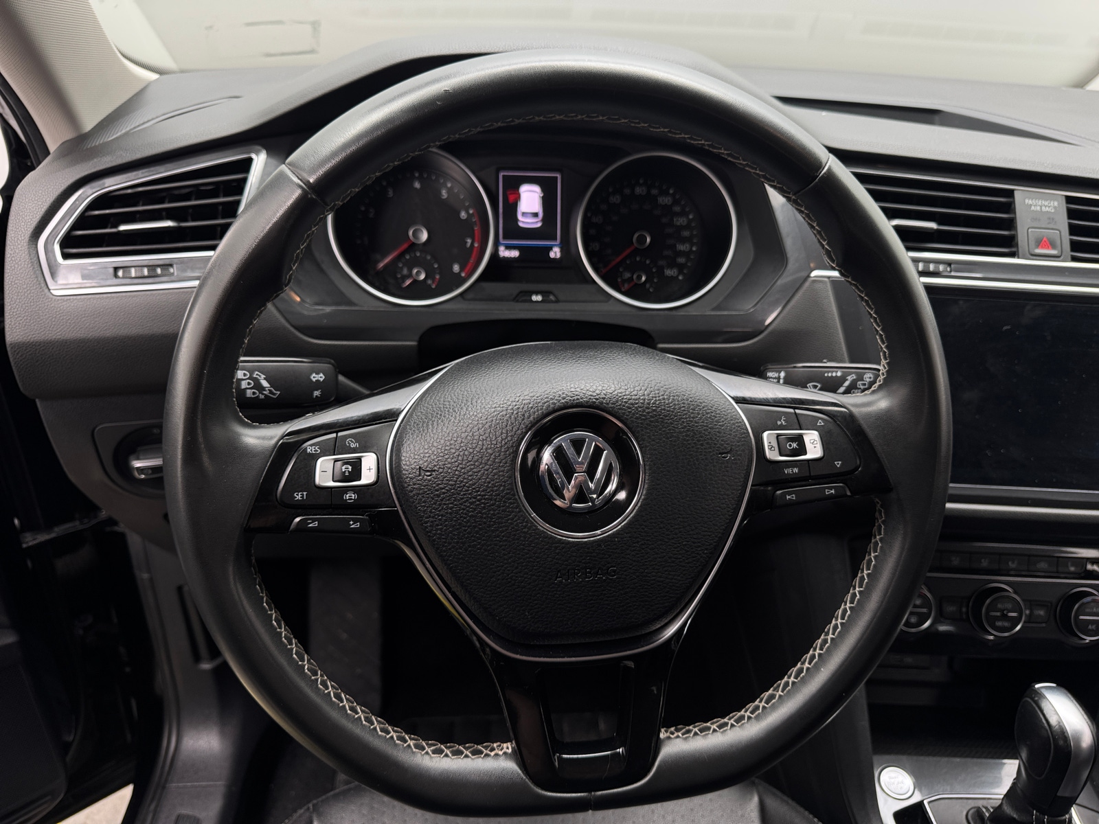 Thumbnail: 2021 Volkswagen Tiguan - 5