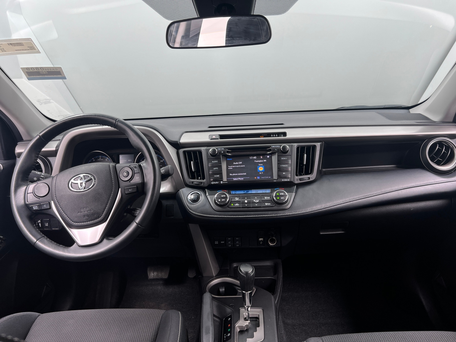 Thumbnail: 2018 Toyota RAV4 - 3
