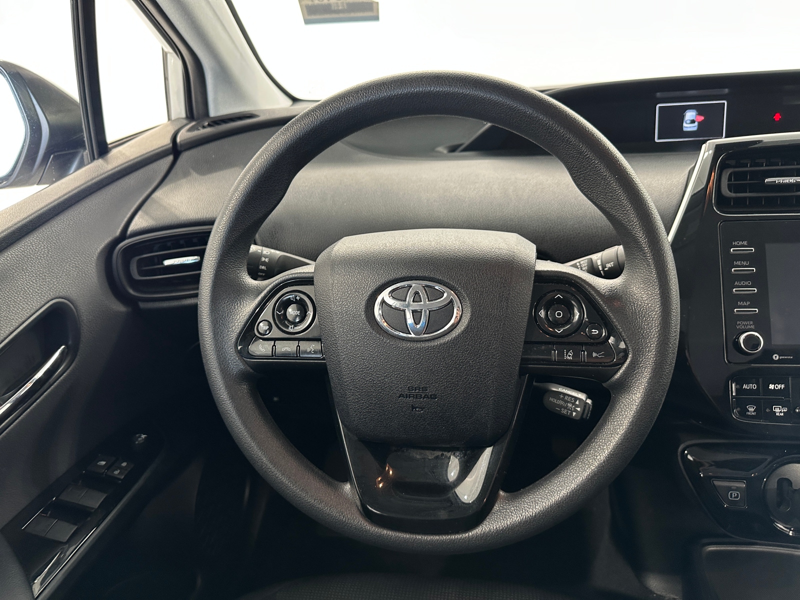 Thumbnail: 2022 Toyota Prius - 5