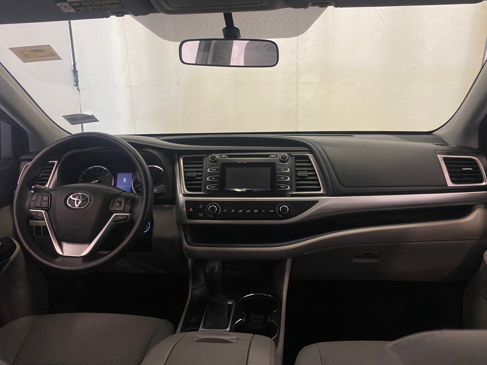 Thumbnail: 2015 Toyota Highlander - 3