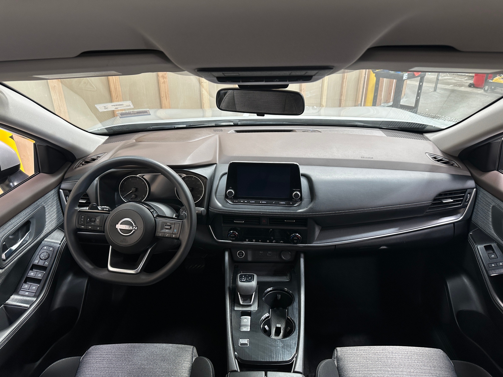 Thumbnail: 2023 Nissan Rogue - 3