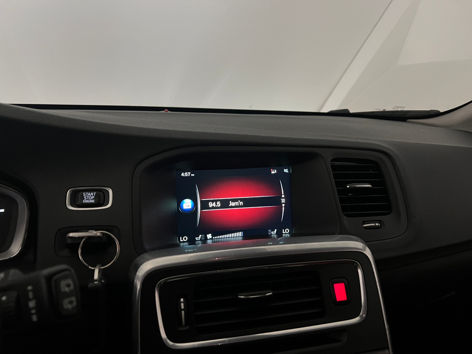 Thumbnail: 2015 Volvo V60 - 3