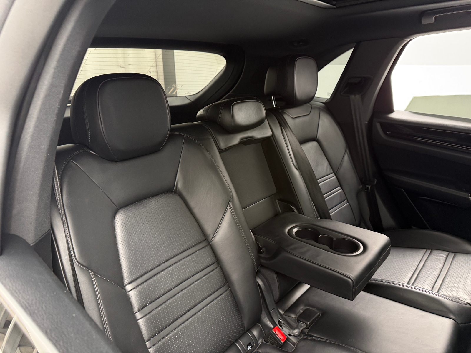Thumbnail: 2020 Porsche Cayenne - 6