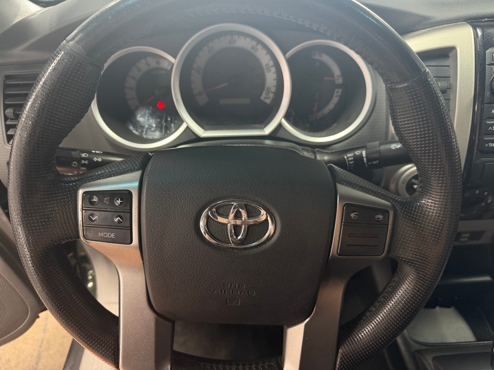 Thumbnail: 2013 Toyota Tacoma - 5