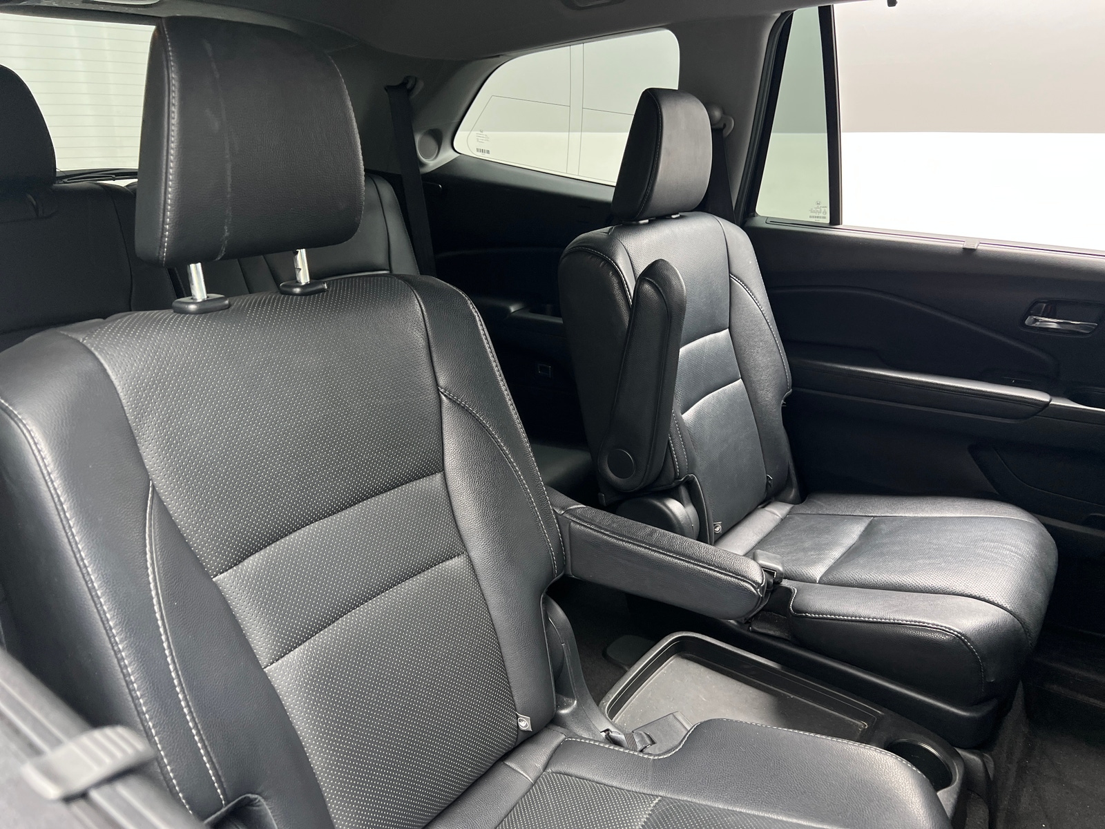 Thumbnail: 2016 Honda Pilot - 5