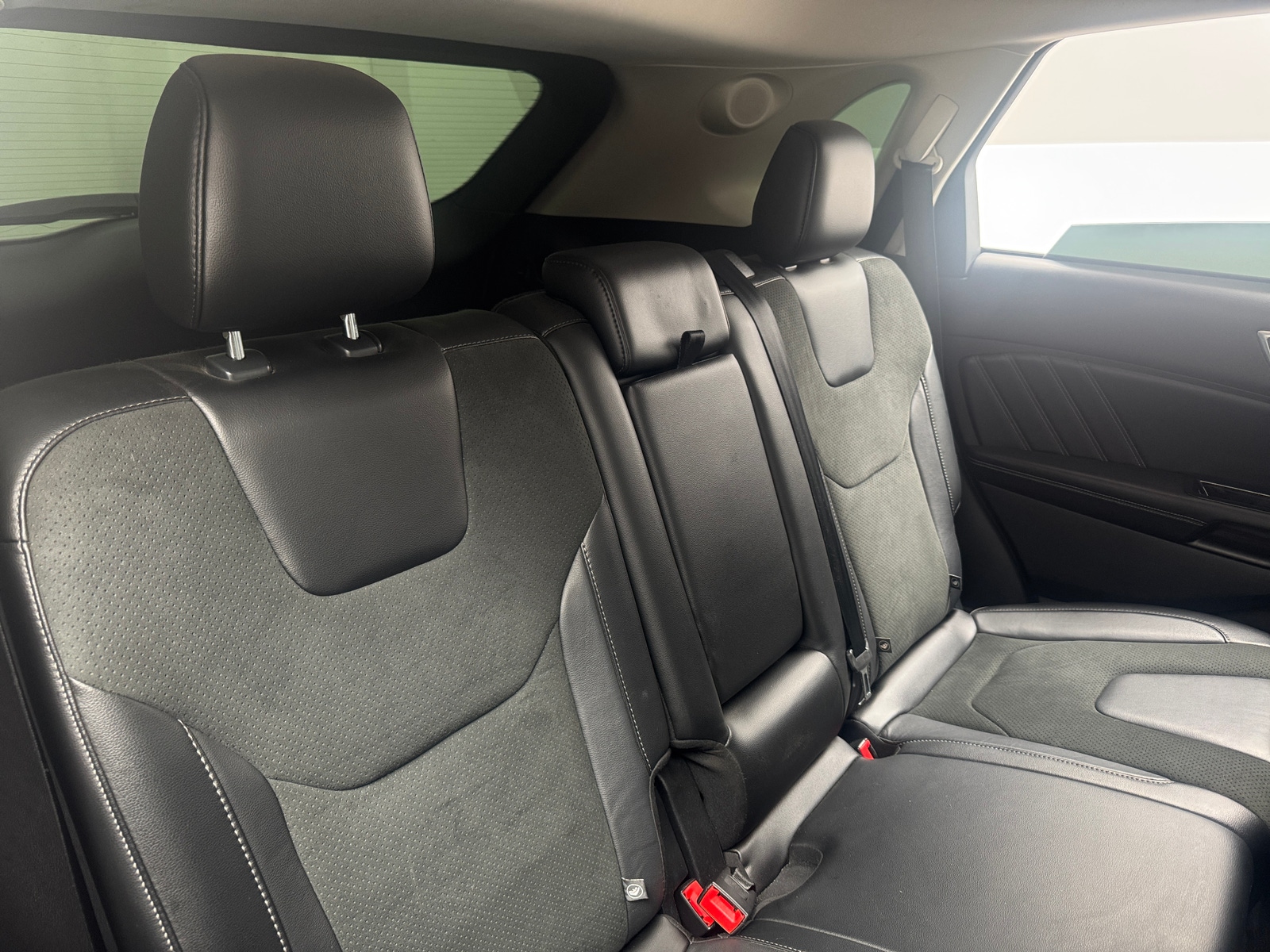 Thumbnail: 2016 Ford Edge - 5