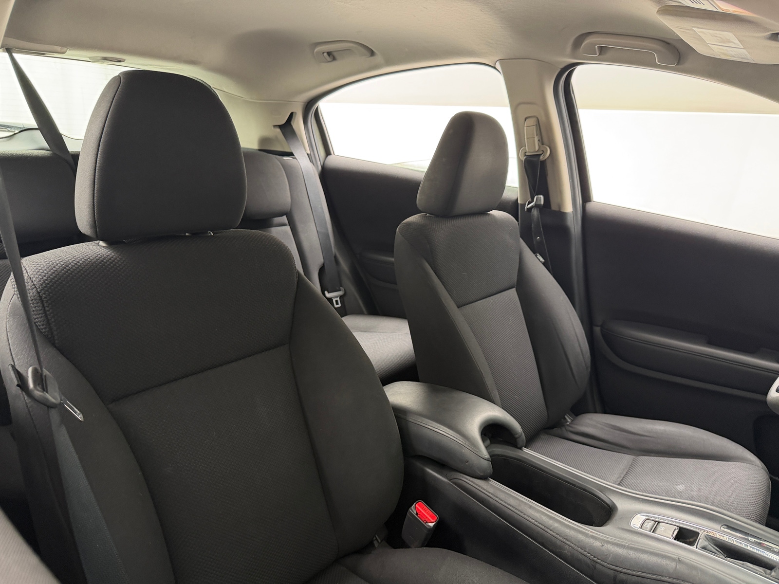 Thumbnail: 2017 Honda HR-V - 2