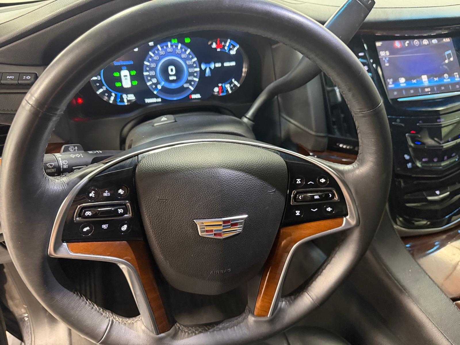 Thumbnail: 2017 Cadillac Escalade - 4