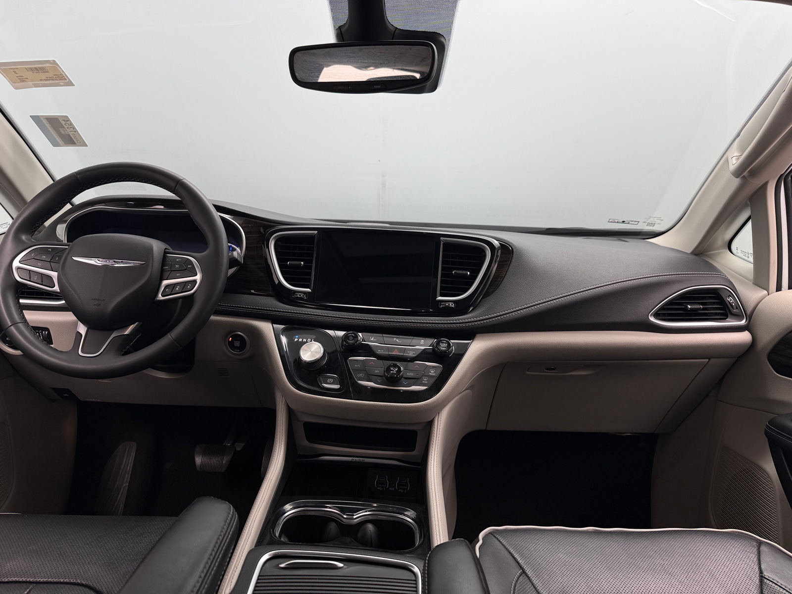 Thumbnail: 2023 Chrysler Pacifica - 2