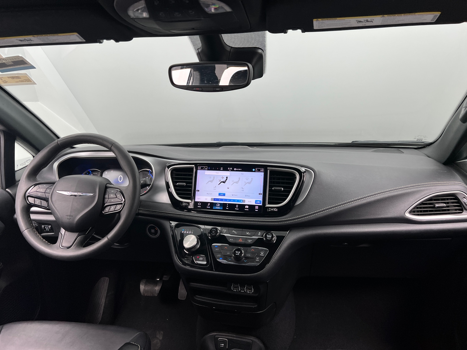 Thumbnail: 2024 Chrysler Pacifica - 2