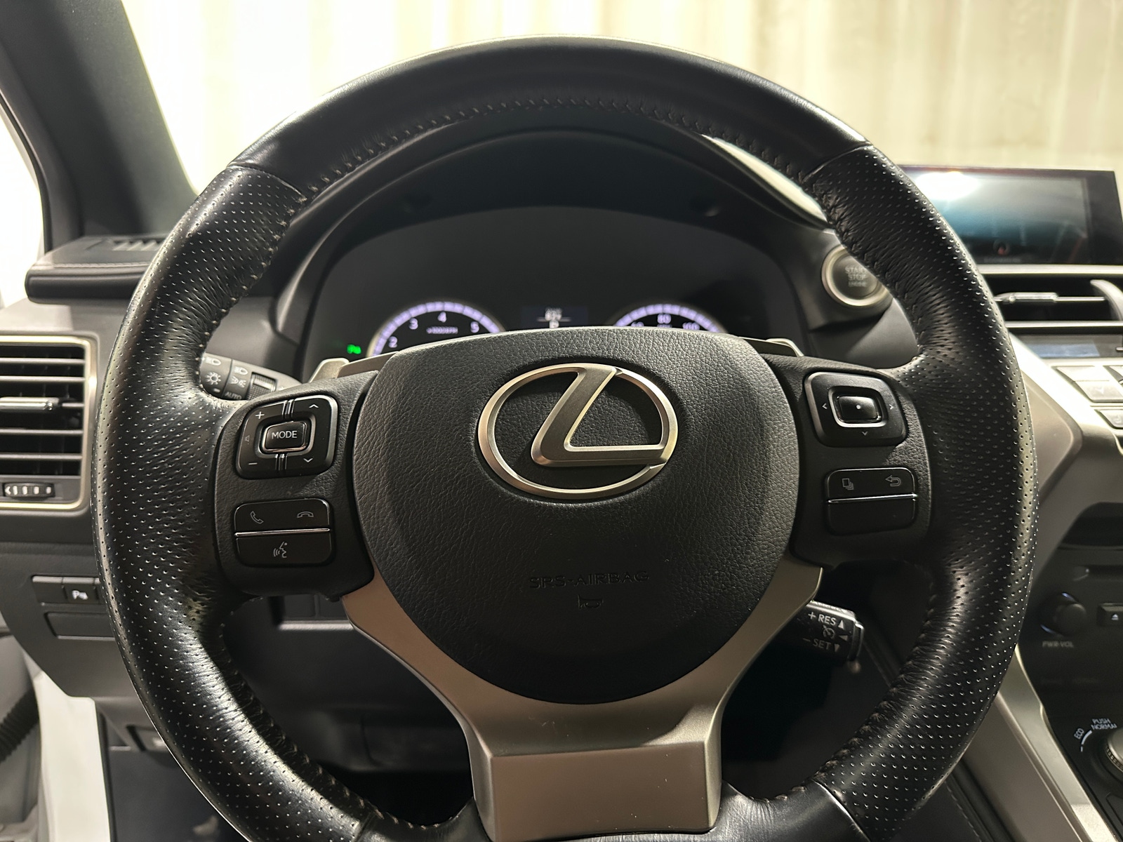 Thumbnail: 2016 Lexus NX - 4