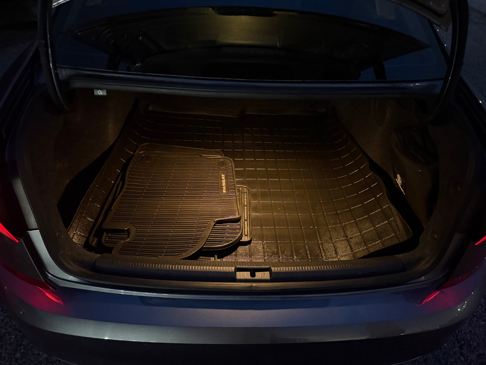 Thumbnail: 2022 Volkswagen Passat - 7