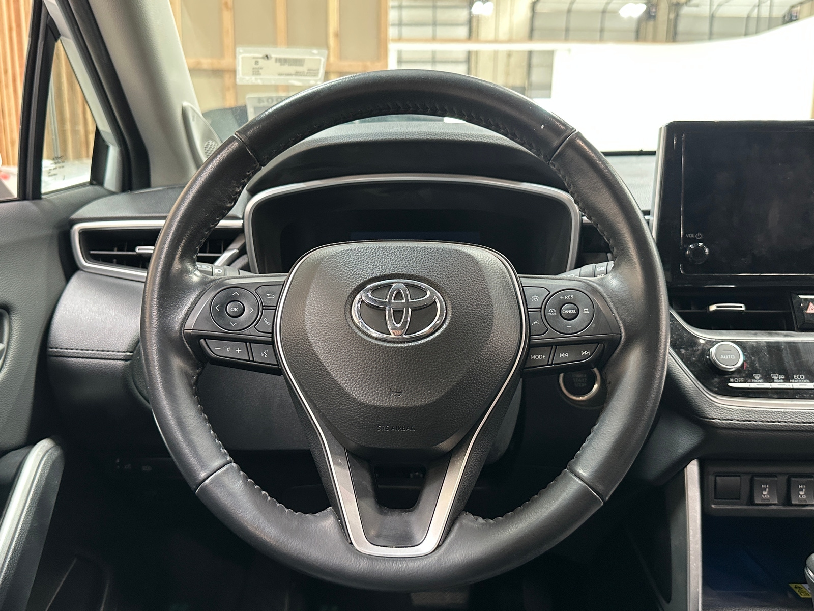 Thumbnail: 2023 Toyota Corolla Cross - 4