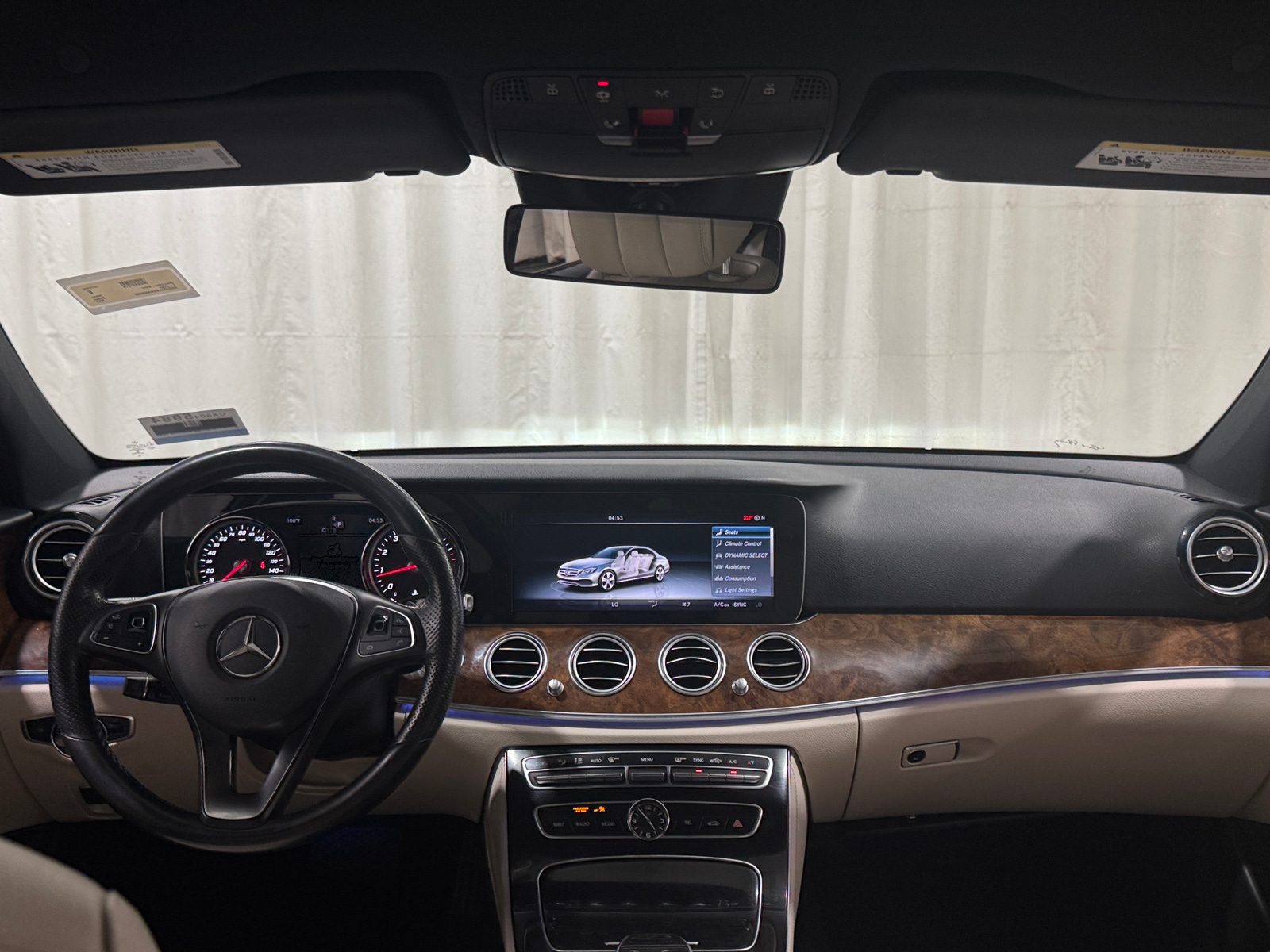 Thumbnail: 2017 Mercedes-Benz E-Class - 2