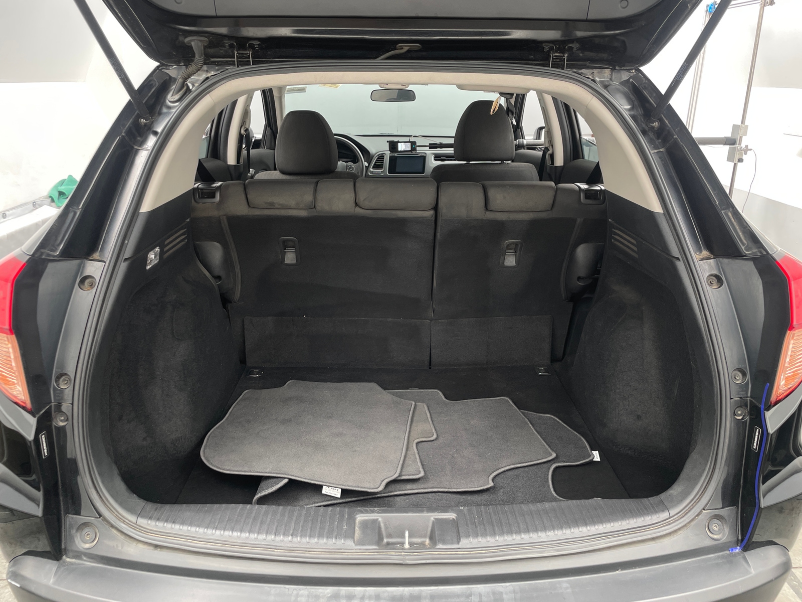 Thumbnail: 2016 Honda HR-V - 7