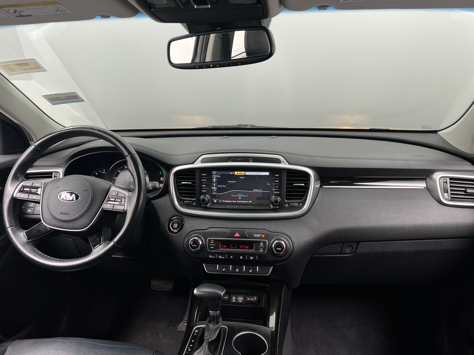 Thumbnail: 2019 Kia Sorento - 2