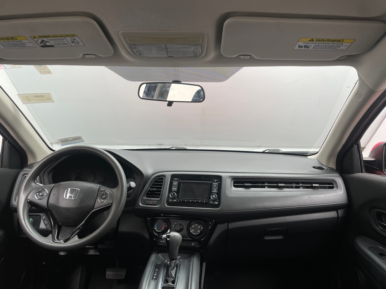 Thumbnail: 2016 Honda HR-V - 3