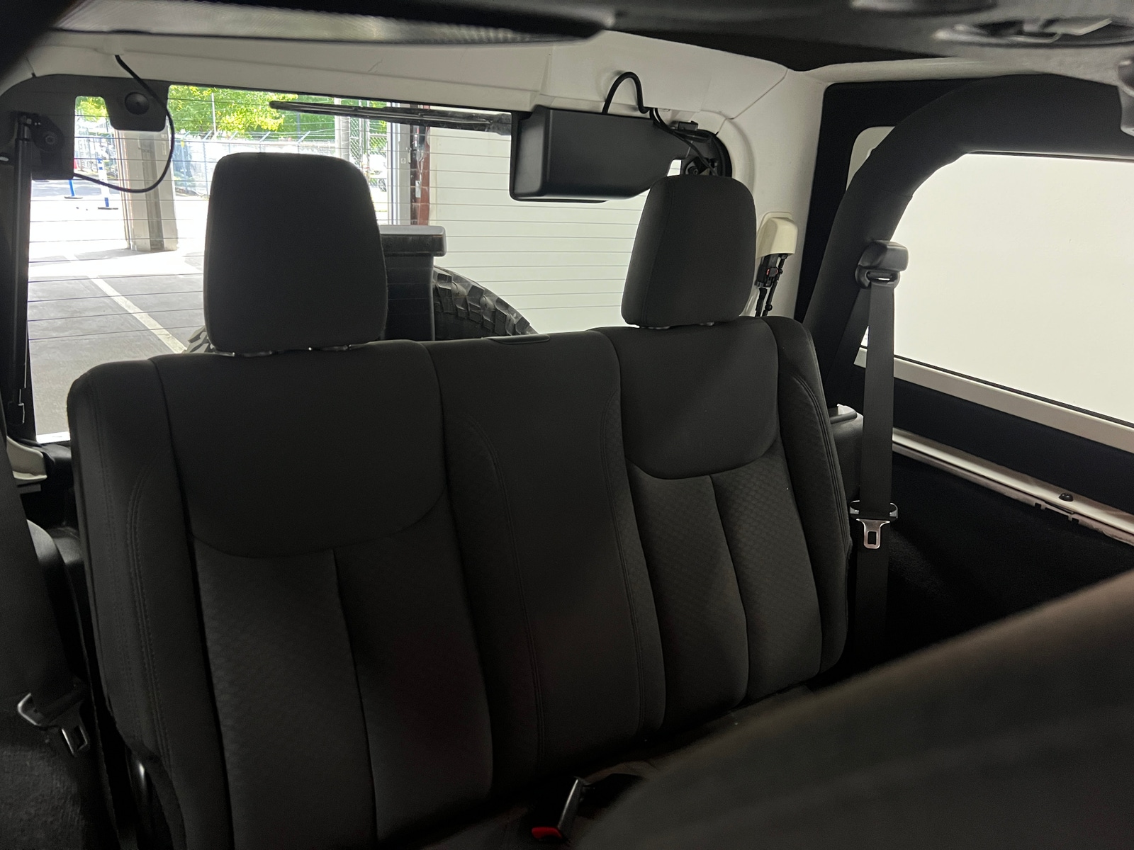 Thumbnail: 2017 Jeep Wrangler - 6