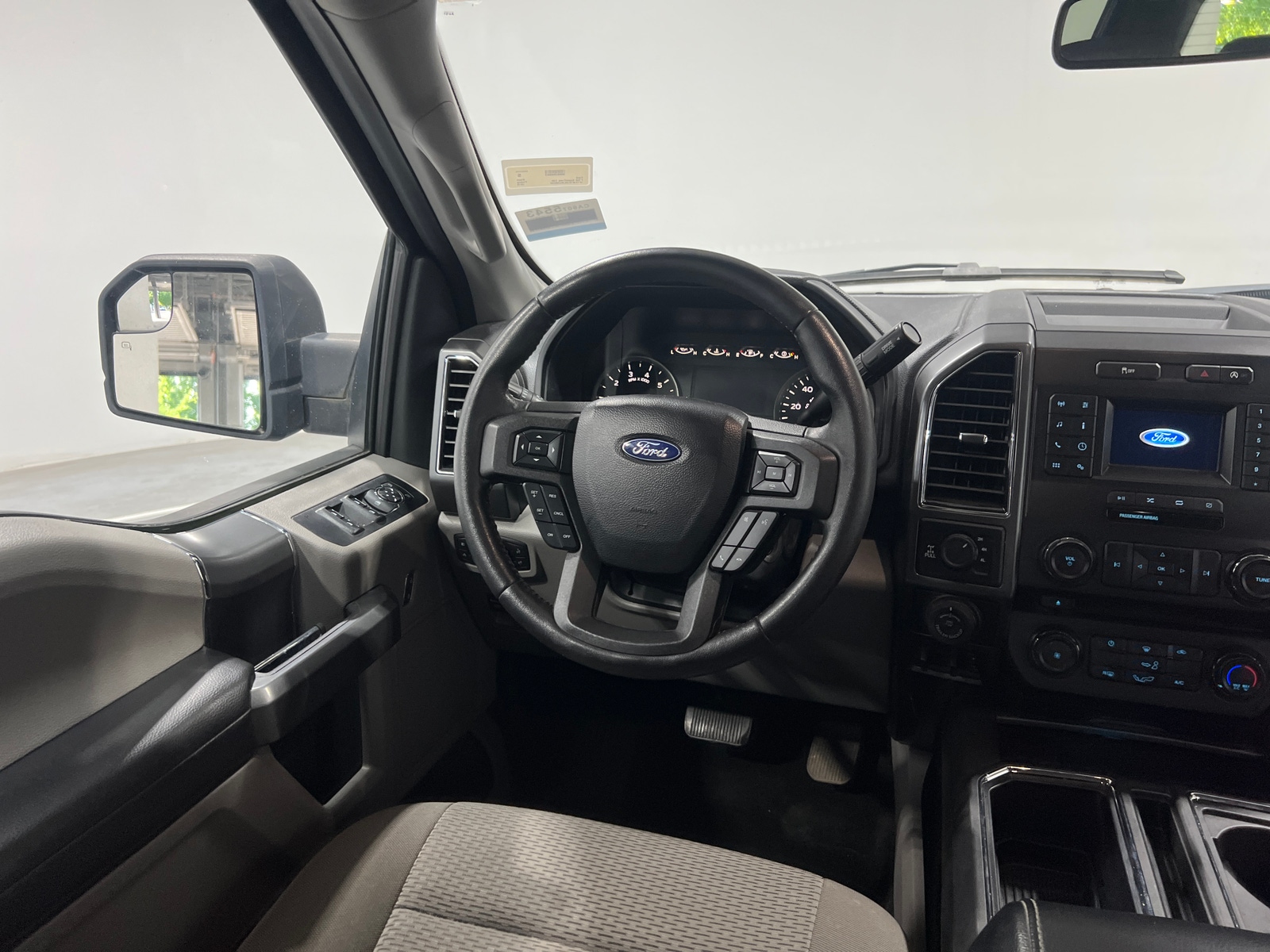 Thumbnail: 2018 Ford Econoline - 5