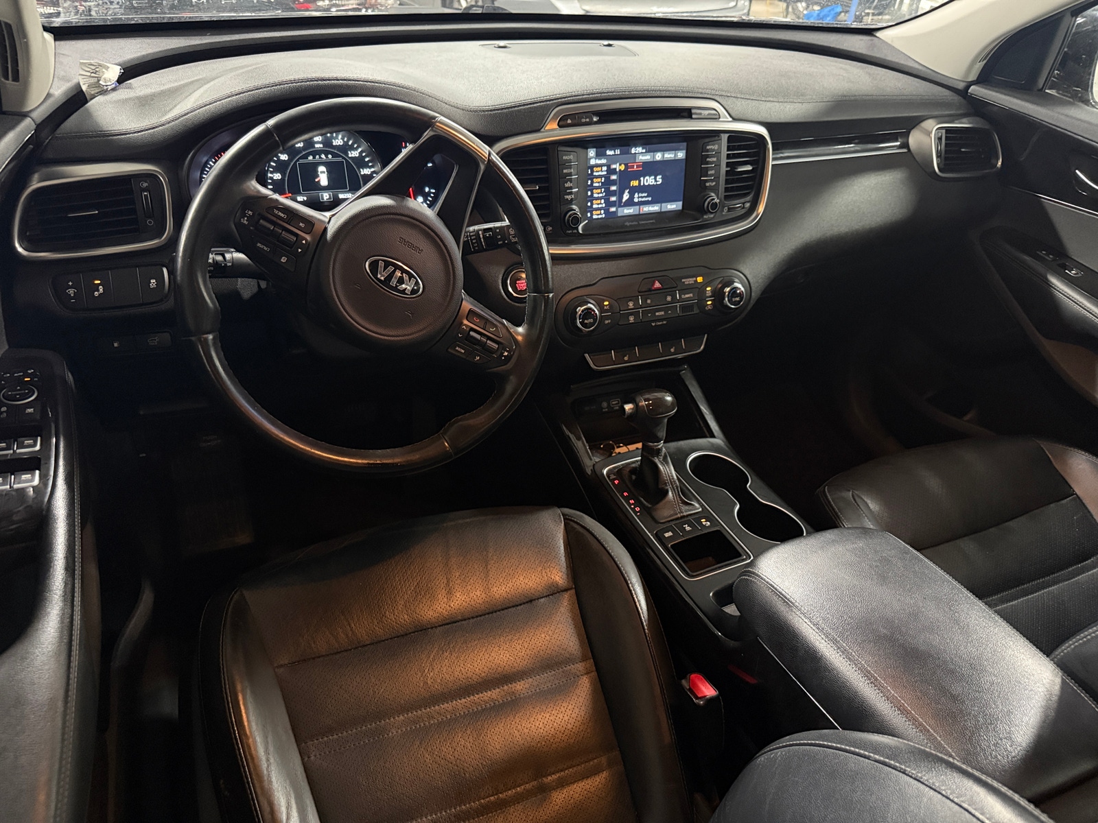 Thumbnail: 2018 Kia Sorento - 2