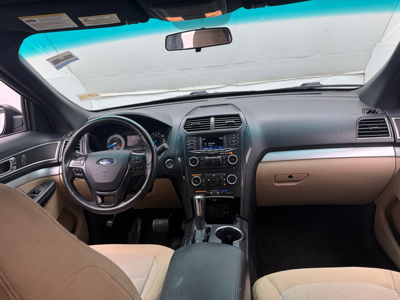 Thumbnail: 2016 Ford Explorer - 3