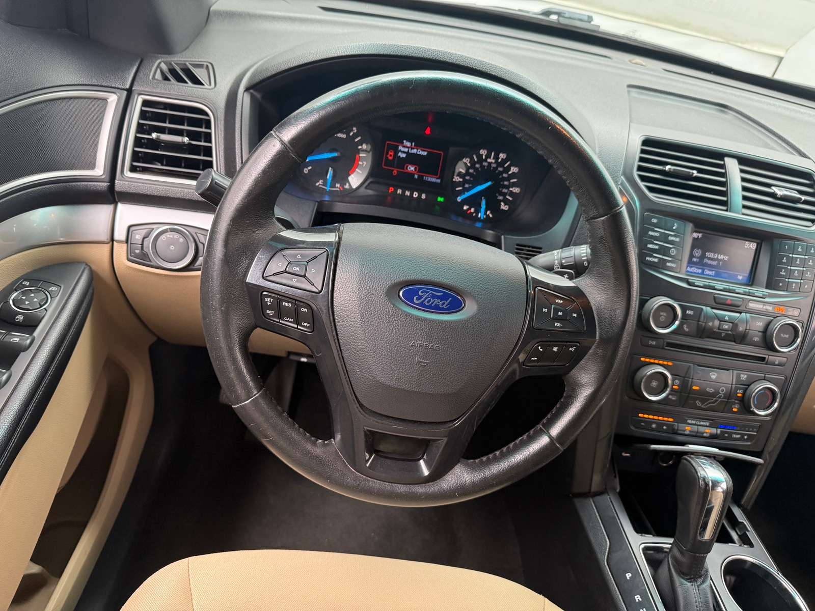 Thumbnail: 2016 Ford Explorer - 5