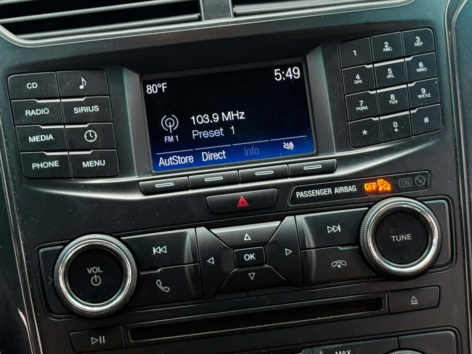 Thumbnail: 2016 Ford Explorer - 4