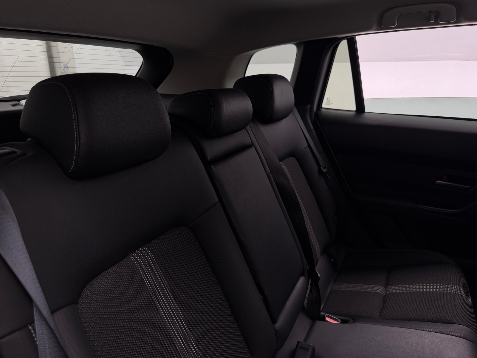 Thumbnail: 2025 Mazda CX-50 - 5