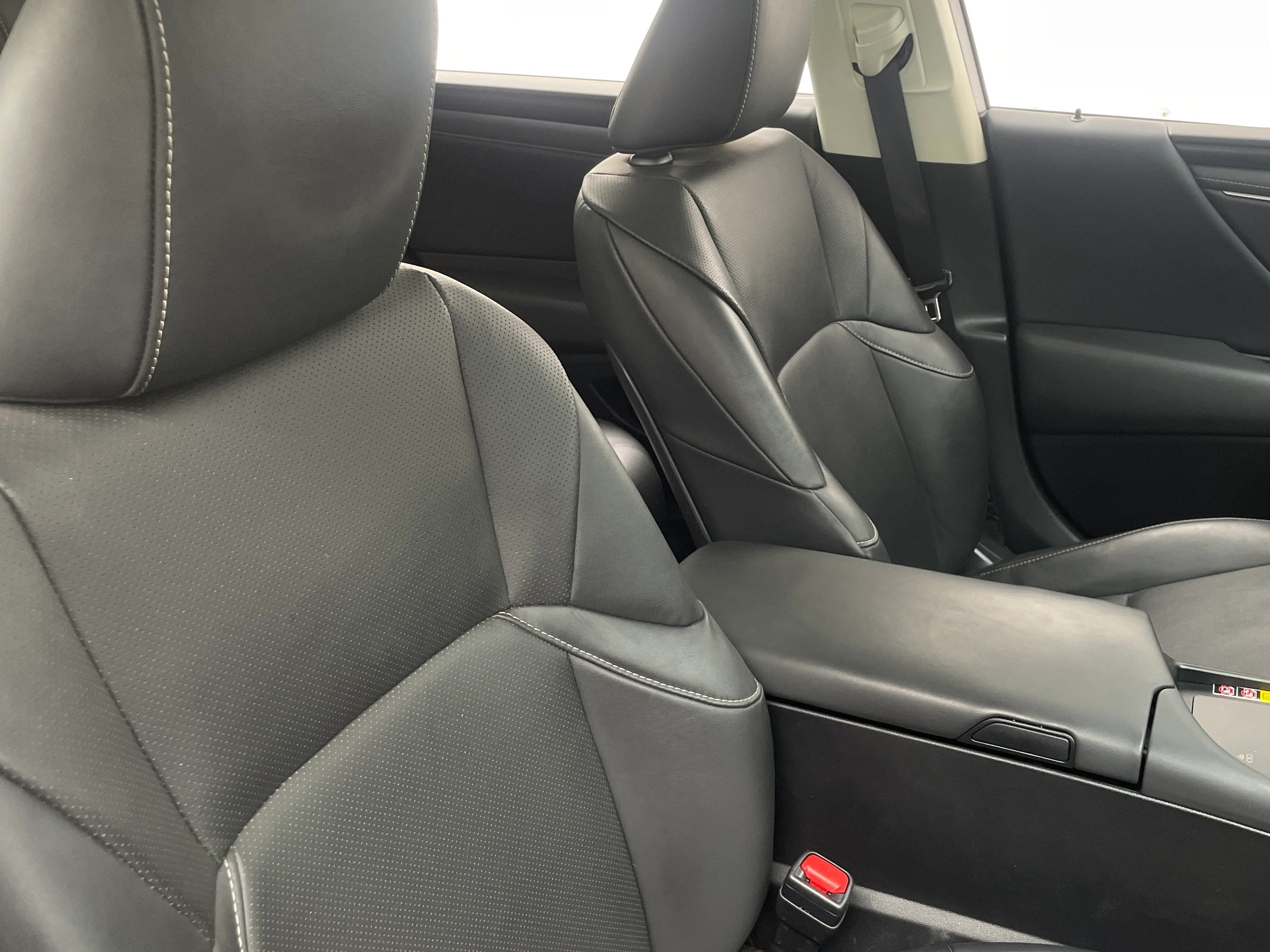 2025 Lexus ES