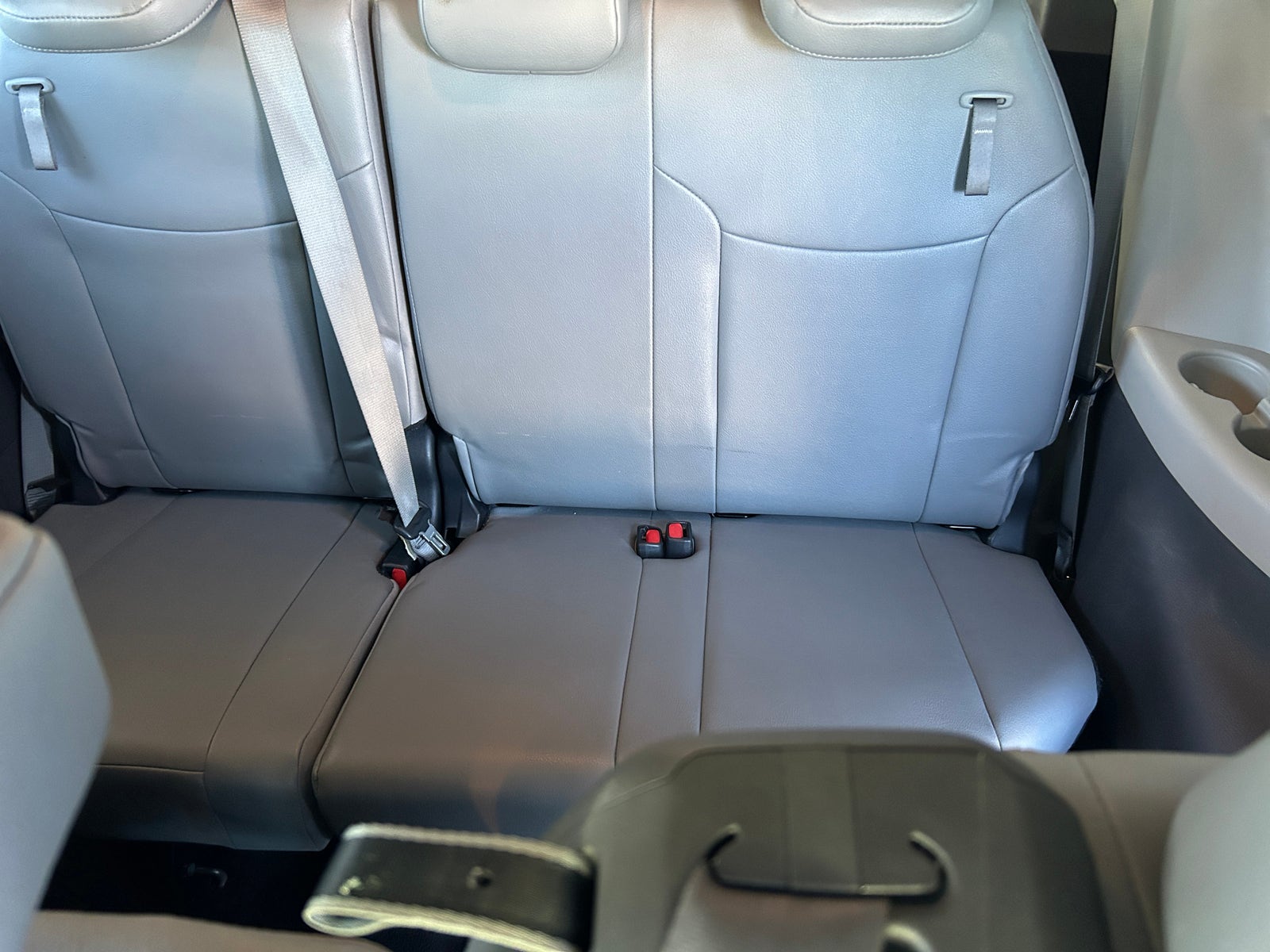 Thumbnail: 2024 Toyota Sienna - 4