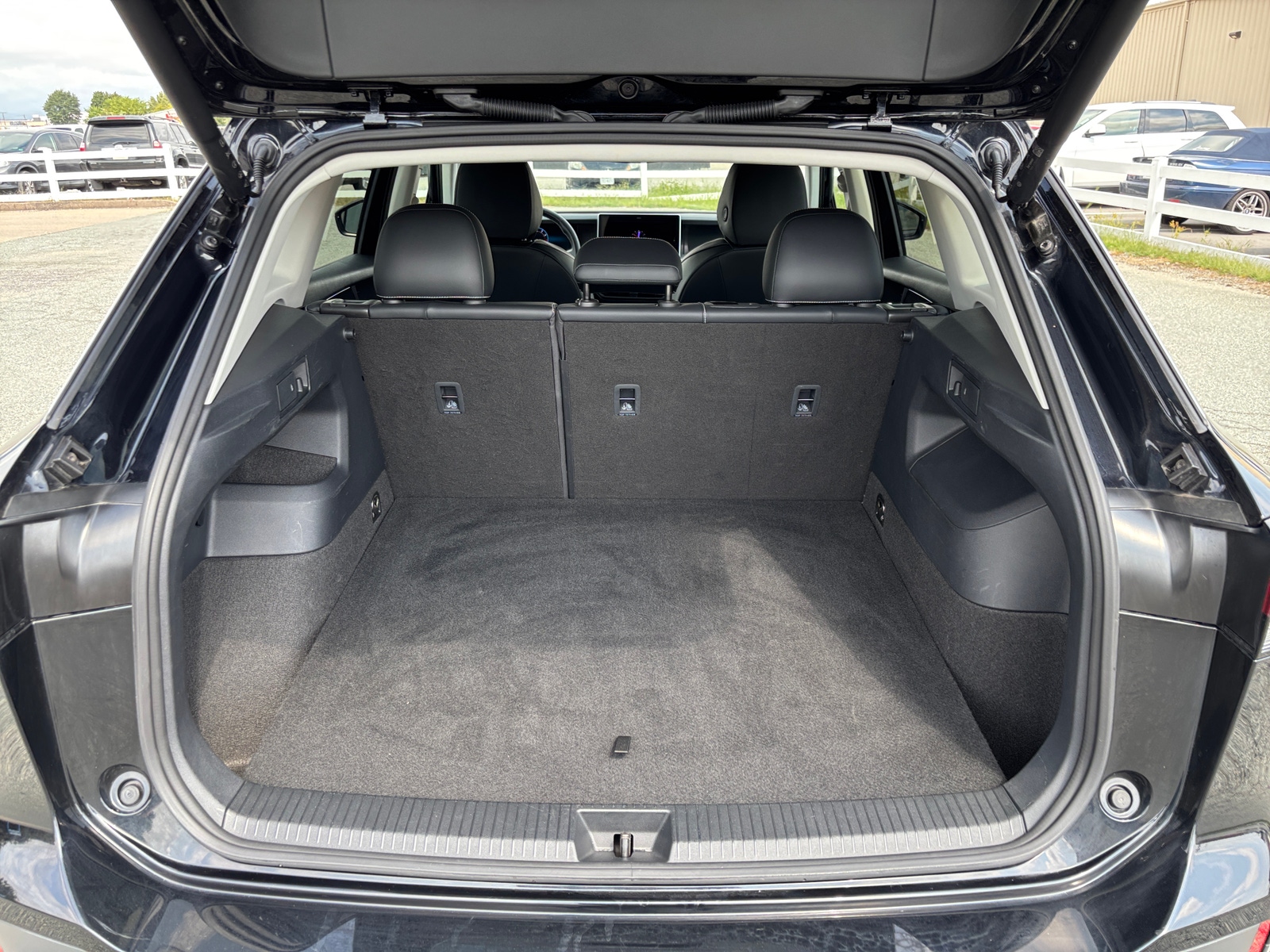 Thumbnail: 2026 Volkswagen Tiguan - 6