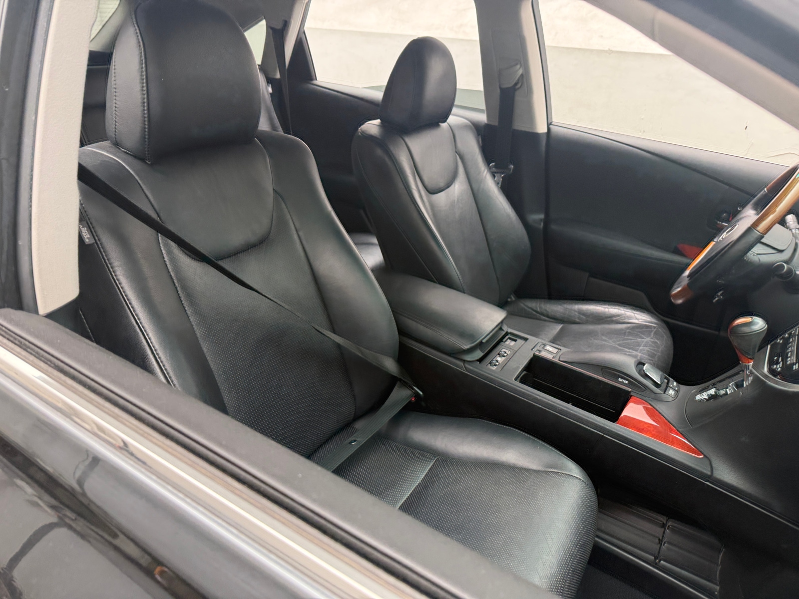 Thumbnail: 2010 Lexus RX - 2