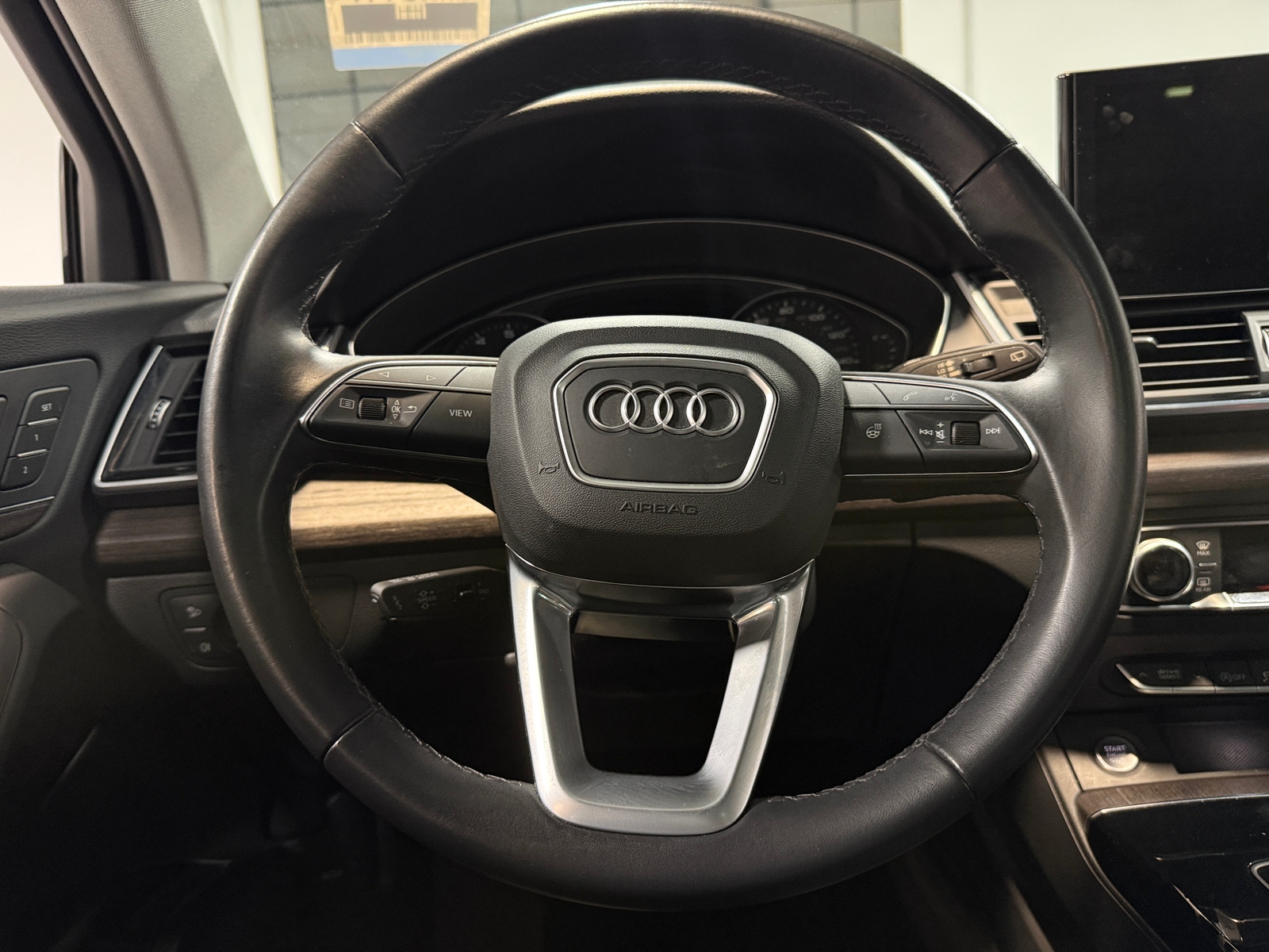 Thumbnail: 2023 Audi Q5 - 5