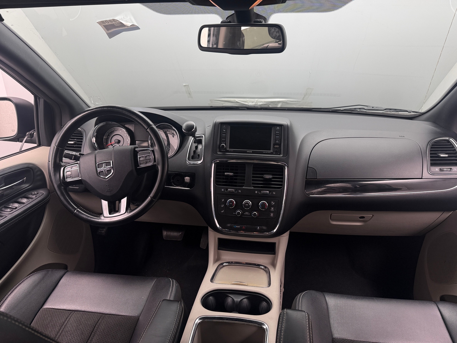 Thumbnail: 2020 Dodge Grand Caravan - 2
