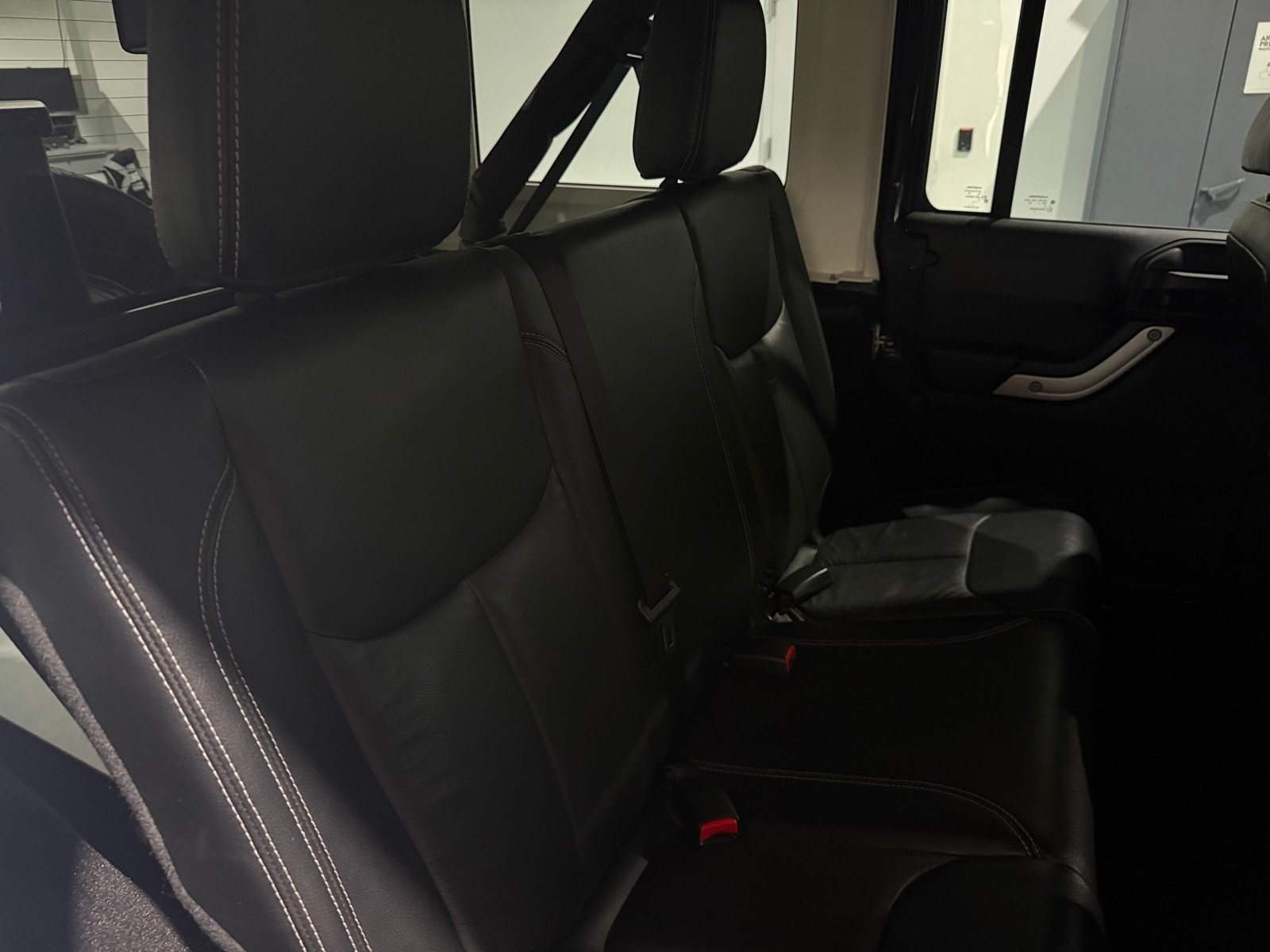 Thumbnail: 2017 Jeep Wrangler - 5