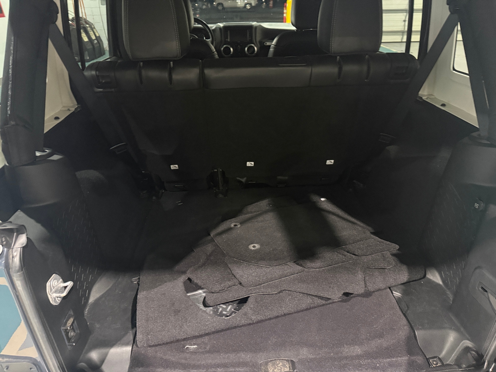 Thumbnail: 2017 Jeep Wrangler - 6
