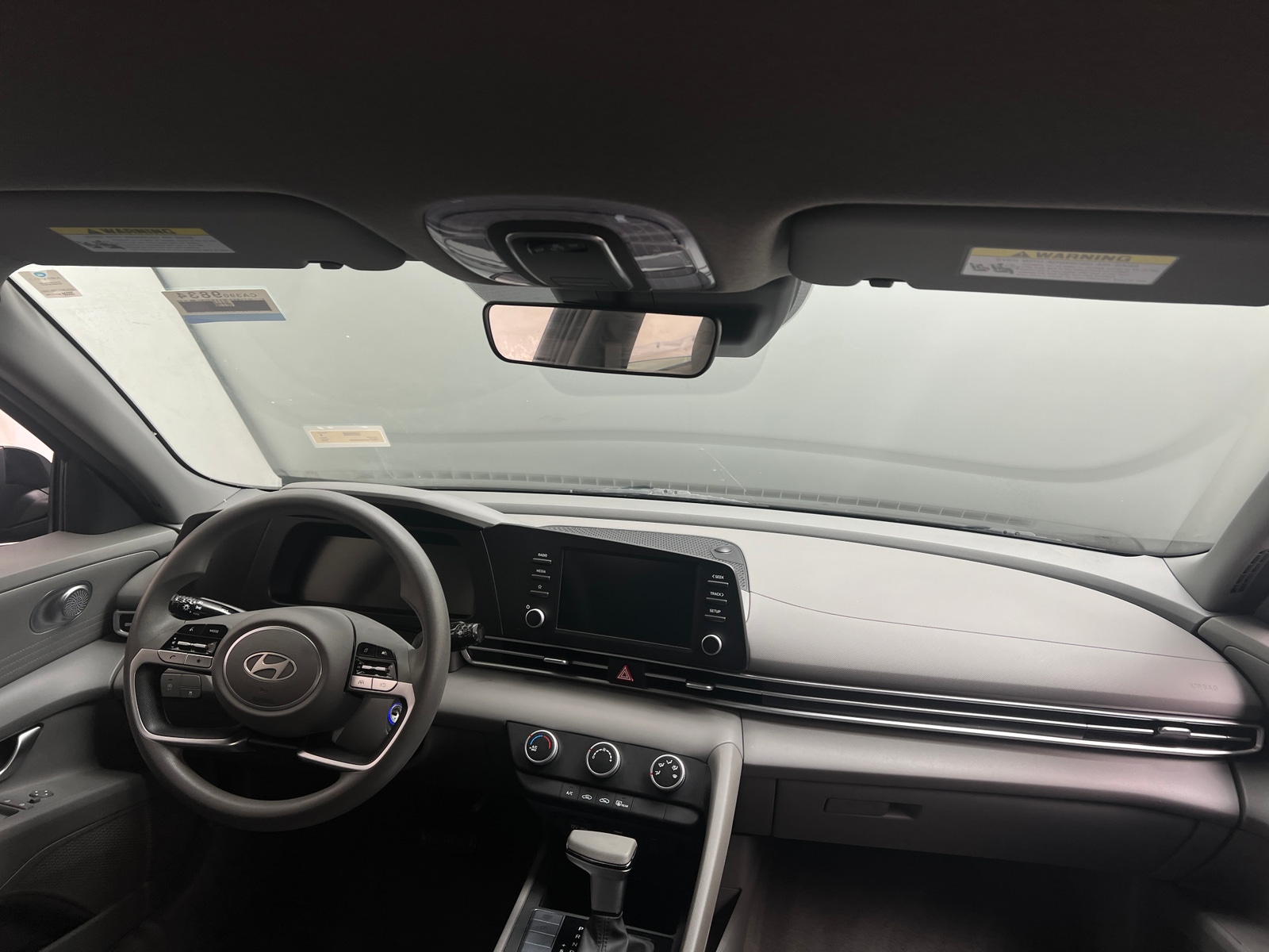 Thumbnail: 2024 Hyundai Elantra - 3