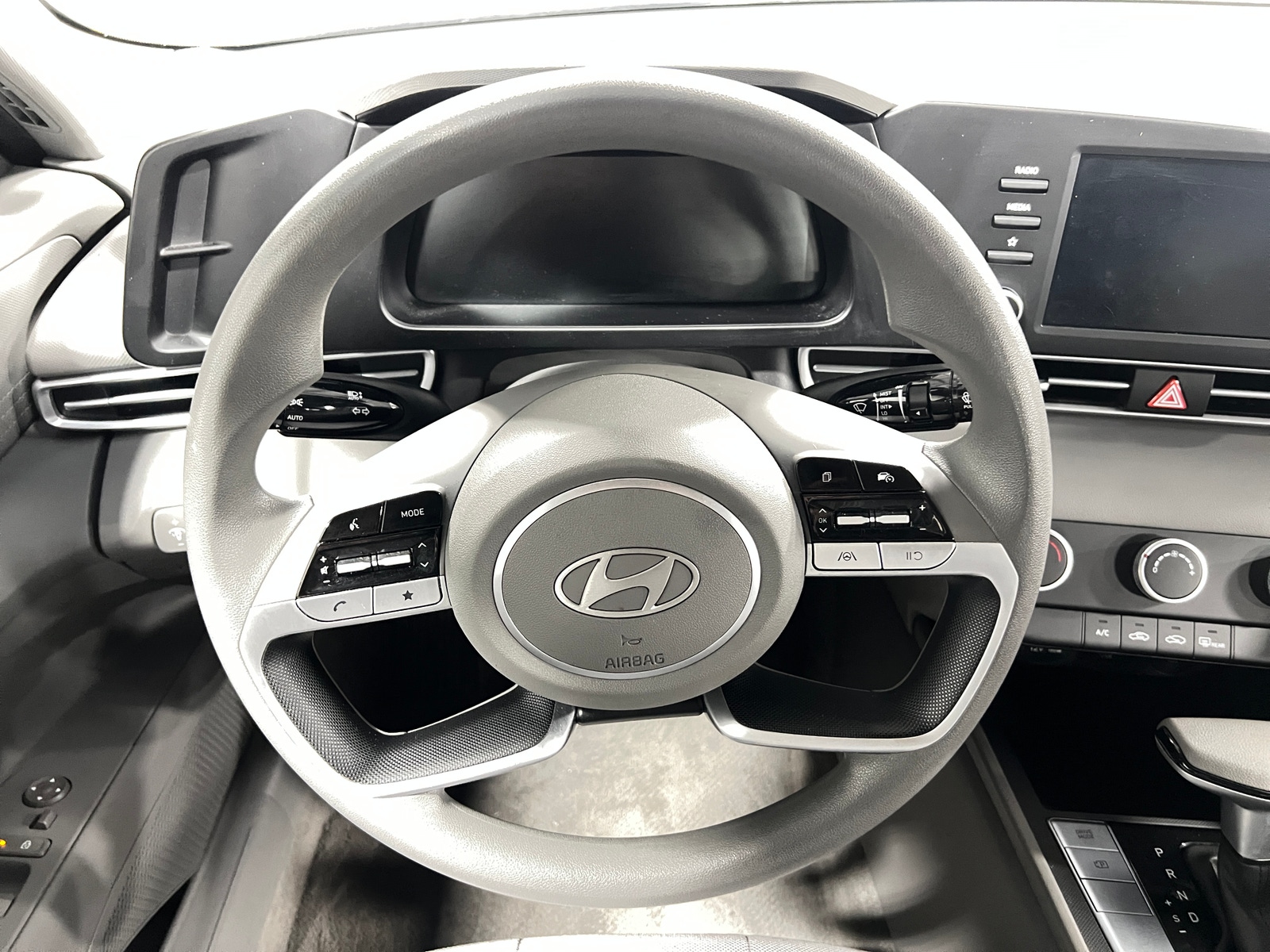 Thumbnail: 2024 Hyundai Elantra - 5