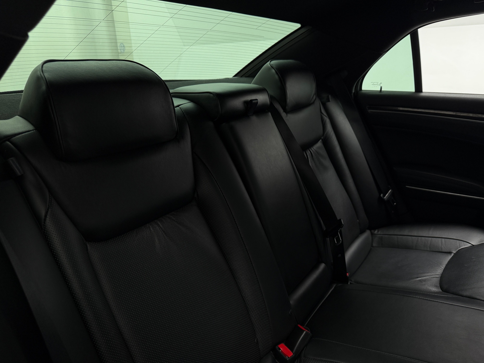 Thumbnail: 2011 Chrysler 300 - 5