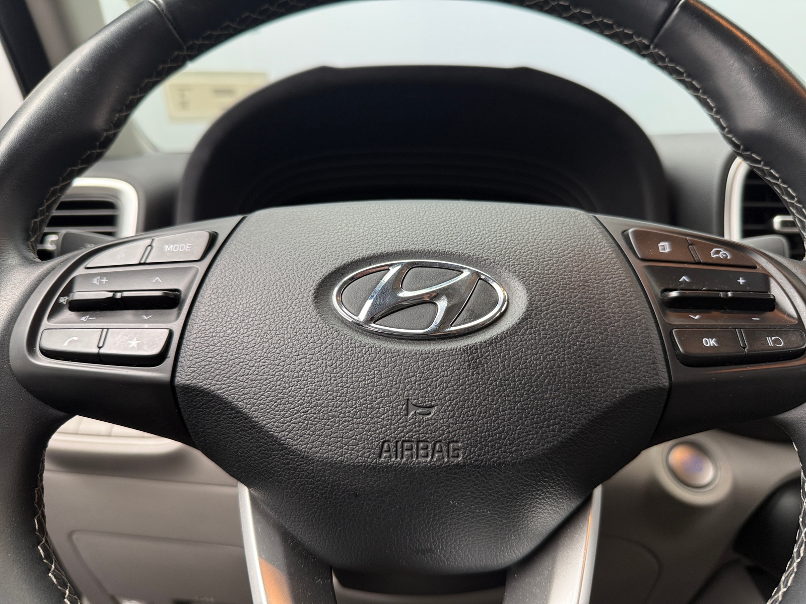 Thumbnail: 2025 Hyundai Venue - 5