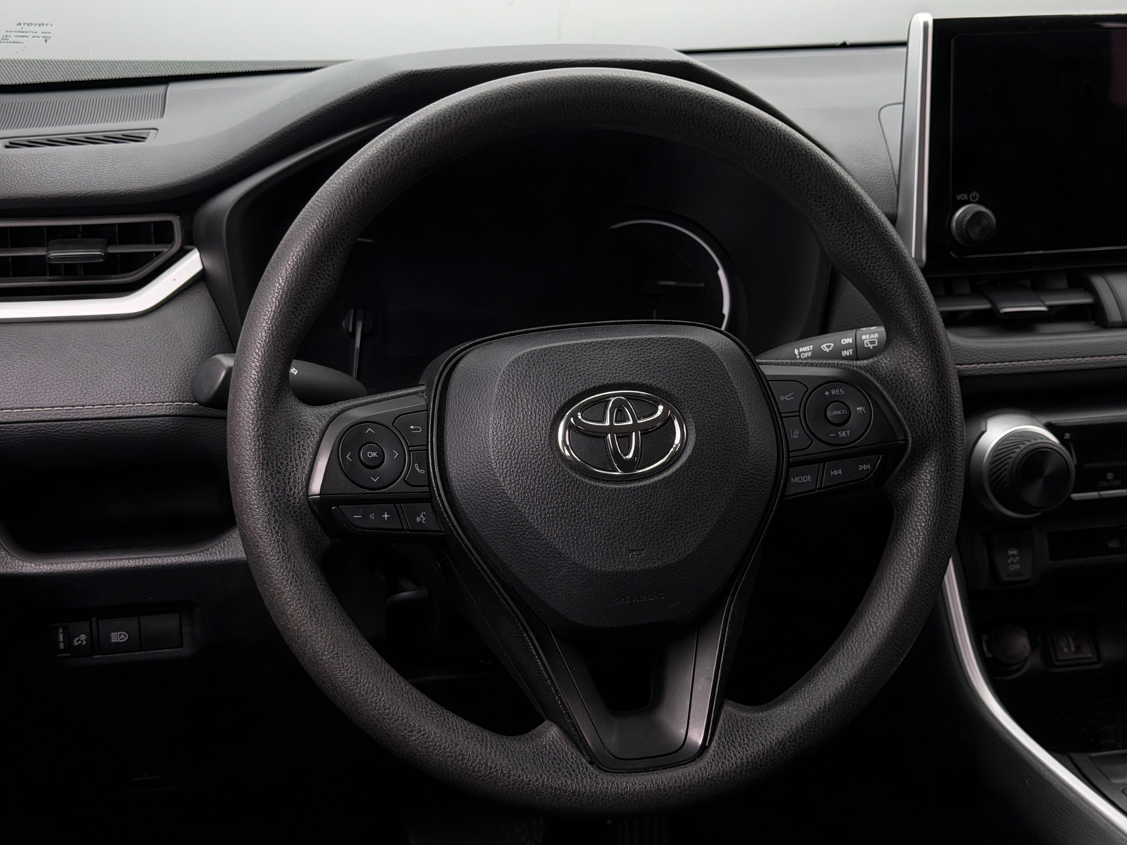 Thumbnail: 2025 Toyota RAV4 - 5