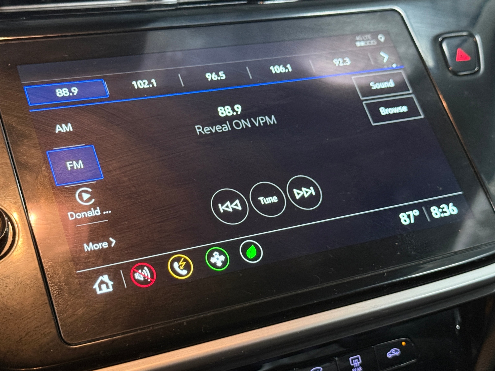 Thumbnail: 2023 Chevrolet Bolt EUV - 4