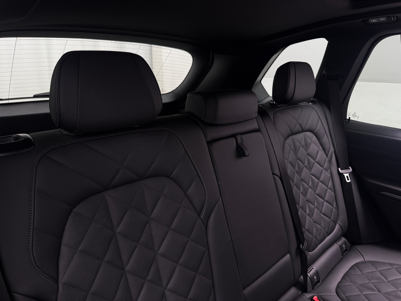 Thumbnail: 2026 BMW X5 - 5