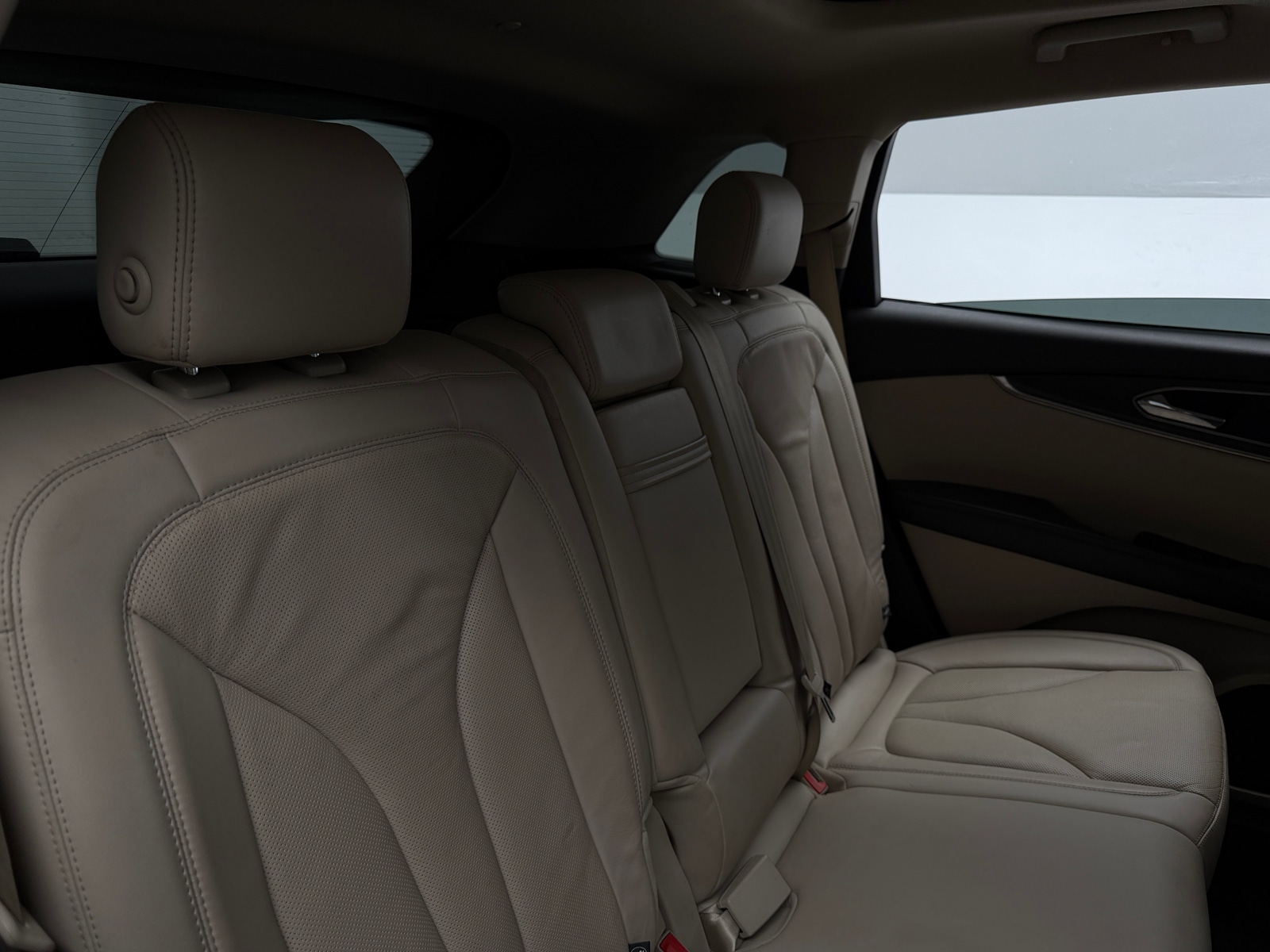 Thumbnail: 2019 Lincoln Nautilus - 5